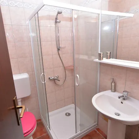 Slavica 590 Apartment
