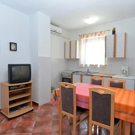 Slavica 590 Fazana