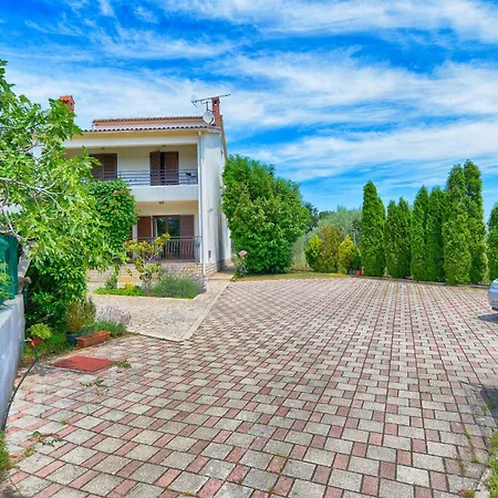 Apartment Slavica 590 Fazana