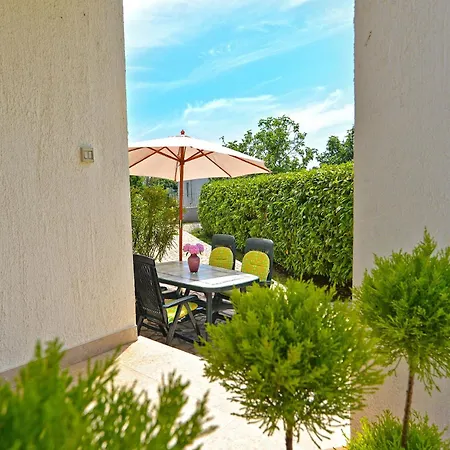 Slavica 590 Apartment